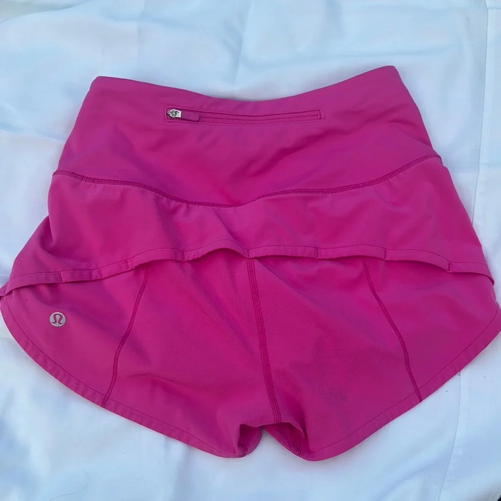 Lululemon Speedup 2.5” Inseam High Rise Color Sonic Pink Size 2 - Picture 2 of 8